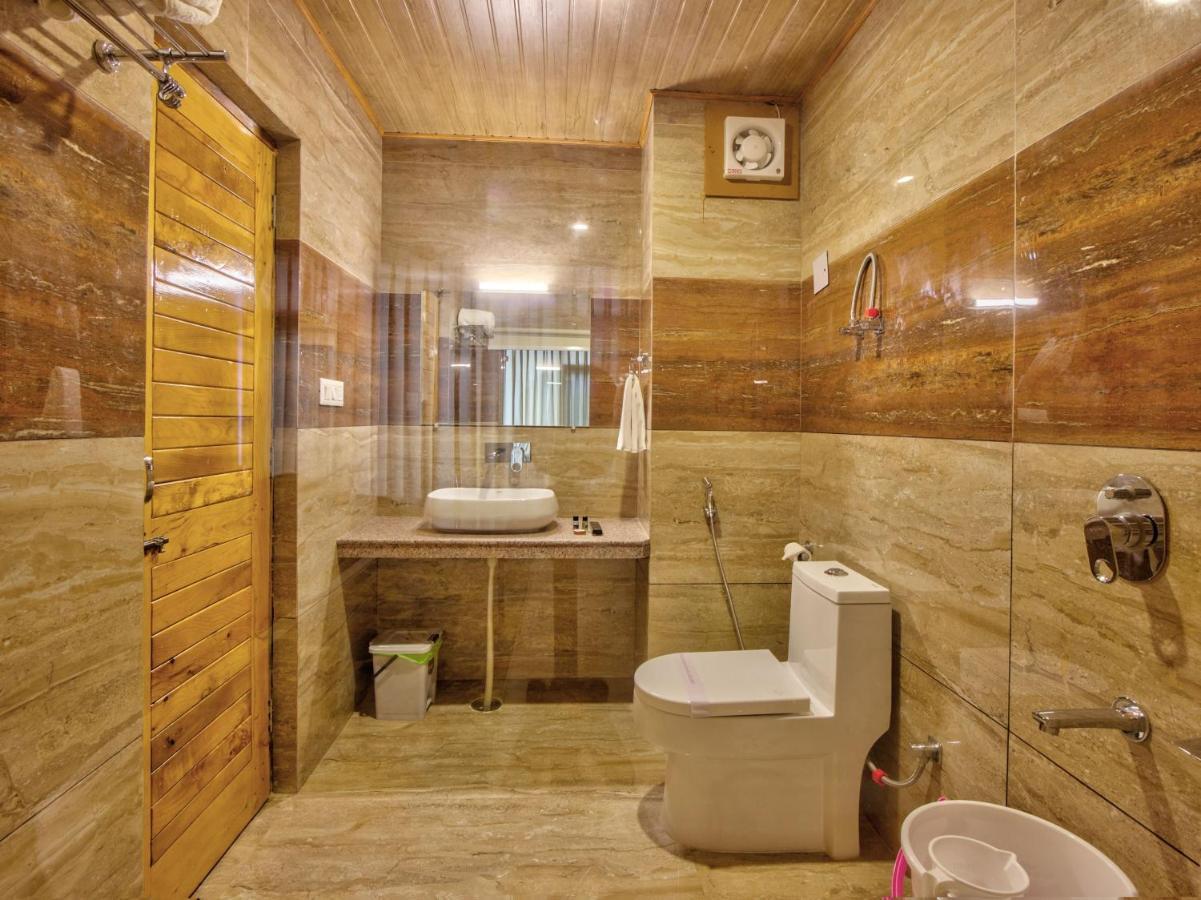 Hotel Swastik Grand Manali Esterno foto
