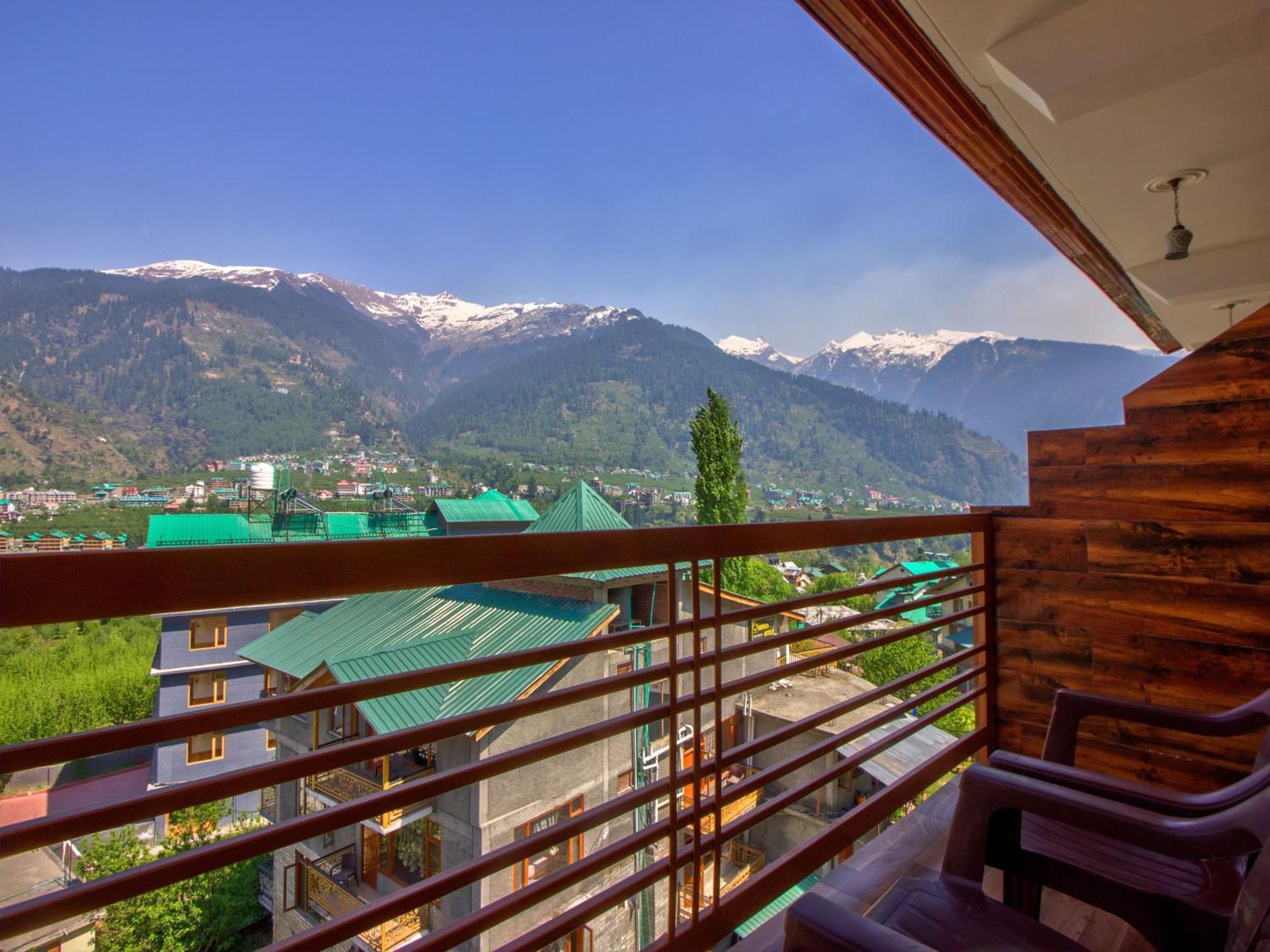 Hotel Swastik Grand Manali Esterno foto